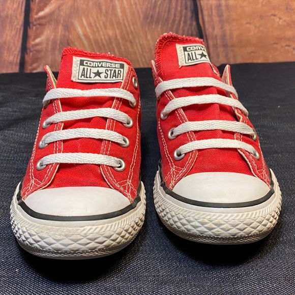 Converse All Star Low - Red Canvas / White Details - Youth size 3 - Picture 10 of 16